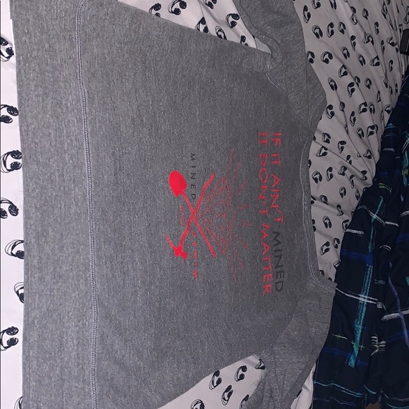 Women’s small sweater - Picture 3 of 4